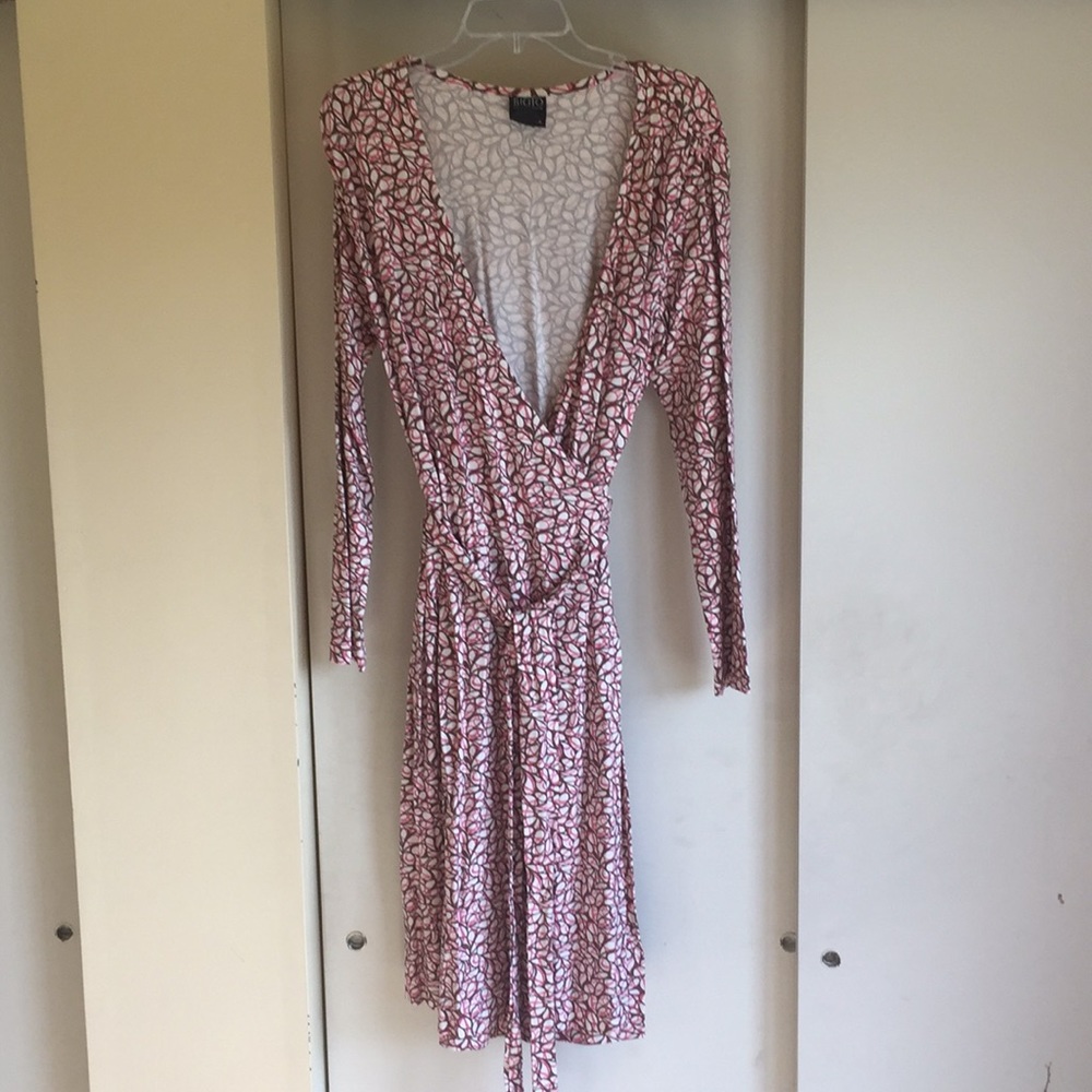 Elegant Red Patterned Midi Dress